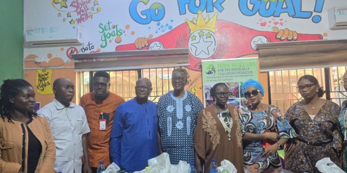 A Cross section of dignitaries at the event